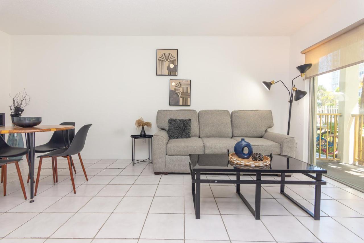One Bedroom Apartment - With Parking & Balcony - Heart Of Wynwood Μαϊάμι Εξωτερικό φωτογραφία