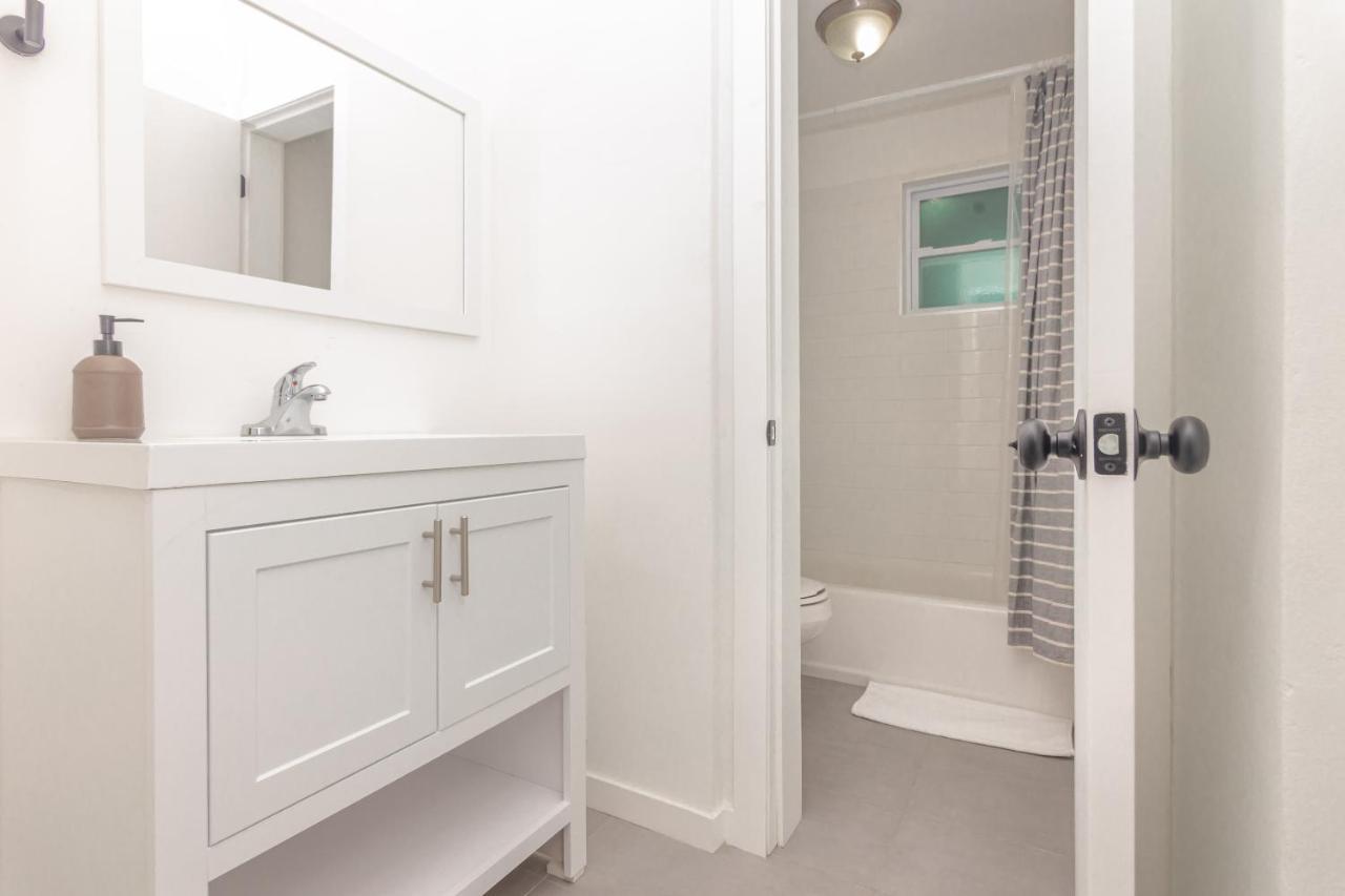 One Bedroom Apartment - With Parking & Balcony - Heart Of Wynwood Μαϊάμι Εξωτερικό φωτογραφία