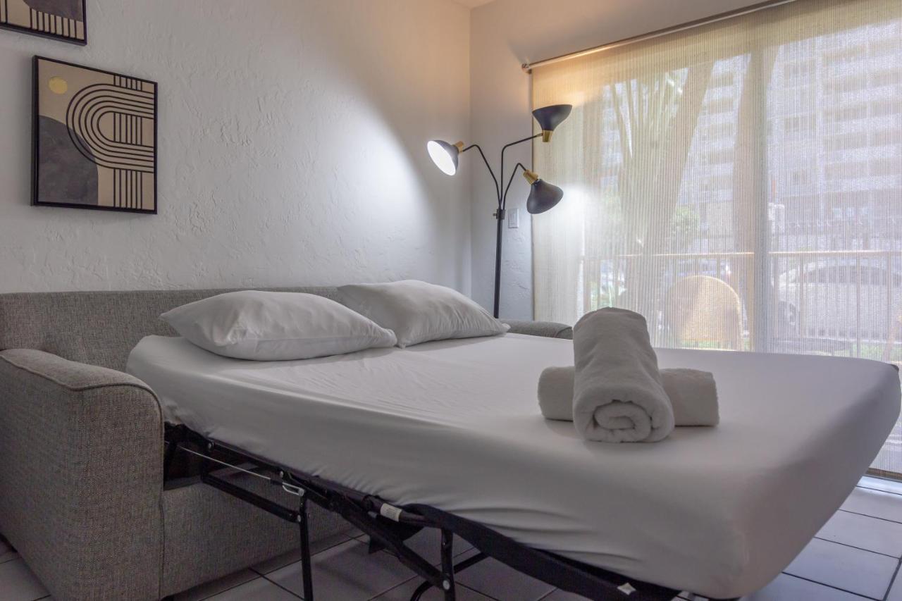 One Bedroom Apartment - With Parking & Balcony - Heart Of Wynwood Μαϊάμι Εξωτερικό φωτογραφία